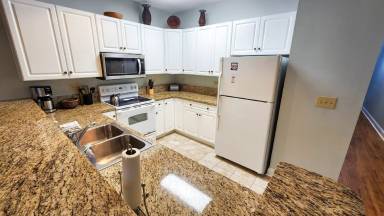 Main picture of 100 Cypress Point Ct