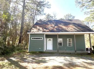 Main picture of 422 Benjamin Ave