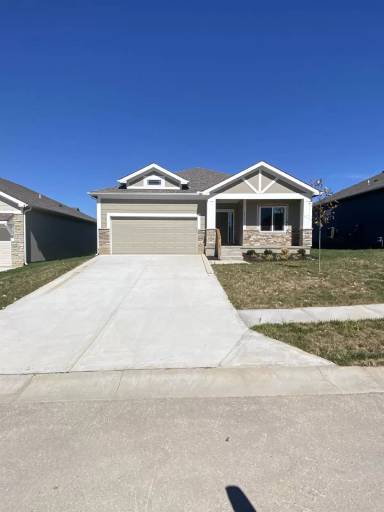 Main picture of 15348 Jessica St