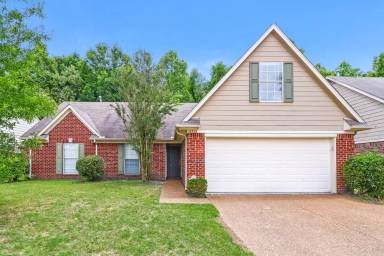 Main picture of 10362 Cottage Oaks Dr