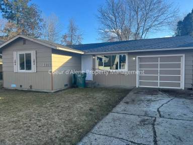 Main picture of 1202 E Gilbert Ave