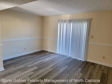 Main picture of 402 Kirkcaldy Ct