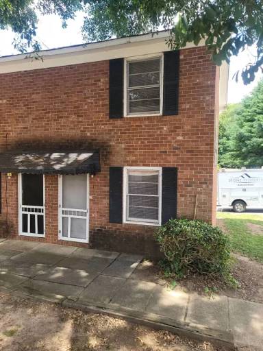Main picture of 298 Nichol St