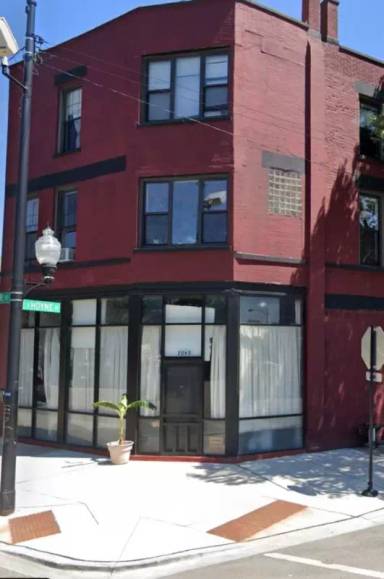 Main picture of 2409 S Hoyne Ave