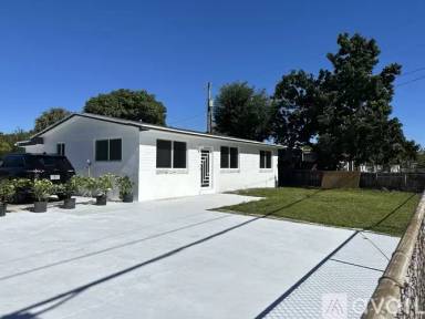 Main picture of 3500 Sutton Rd