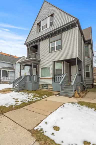Main picture of 830 N 22nd St