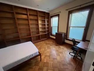 Main picture of 409 Temple St