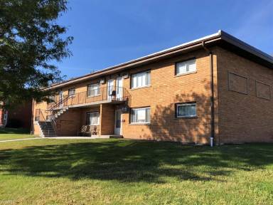 Main picture of 101 S 17th St