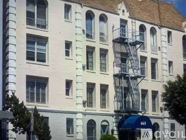 Main picture of 665 S Cochran Ave