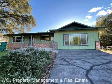 Main picture of 5080 Fresno Ave