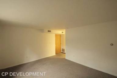 Main picture of 426 Franklin Ave