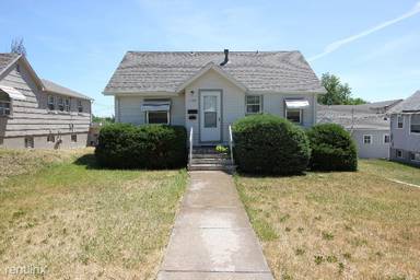 Main picture of 2232 10th Ave