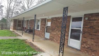 Main picture of 707 Country Club Rd