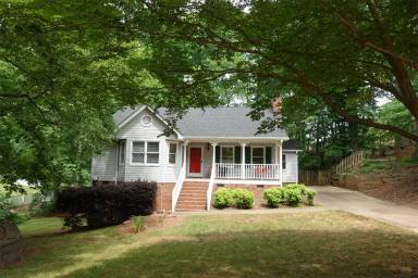 Main picture of 123 Monarch Pl