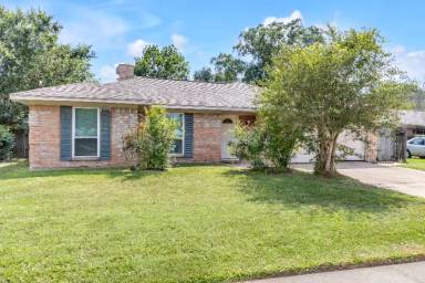 Main picture of 5015 Whispering Falls Dr