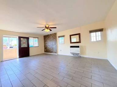 Main picture of 1235 W Florence Ave
