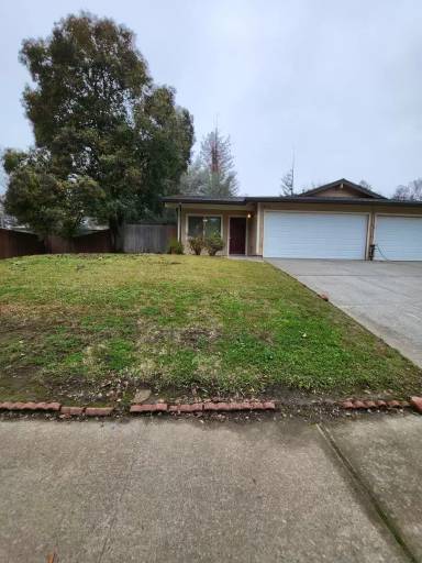 Main picture of 7855 Winding Way