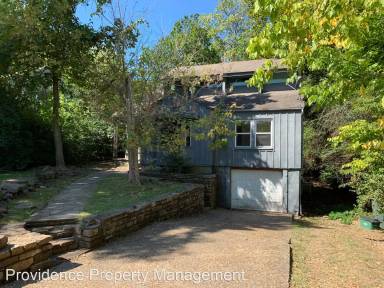 Main picture of 649 N Wilson Ave
