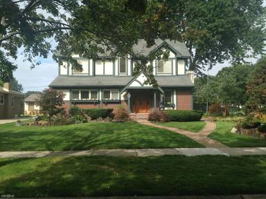 Main picture of 2539 N Vermont Ave