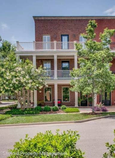 Main picture of 1000 Cumberland Park Dr