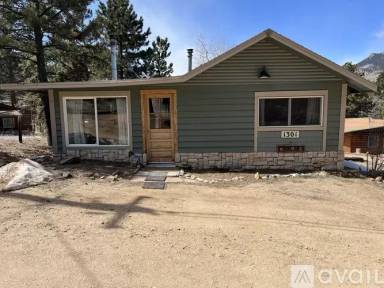 Main picture of 1301 Strong Ave