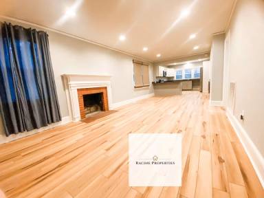 Main picture of 206 W Lee Rd