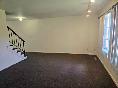 Main picture of 1415 Robert St