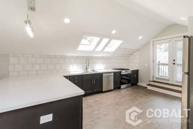 Main picture of 631 Seminole Ave NE