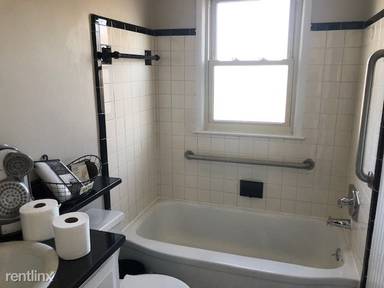 Main picture of 3796 Prairie Ave