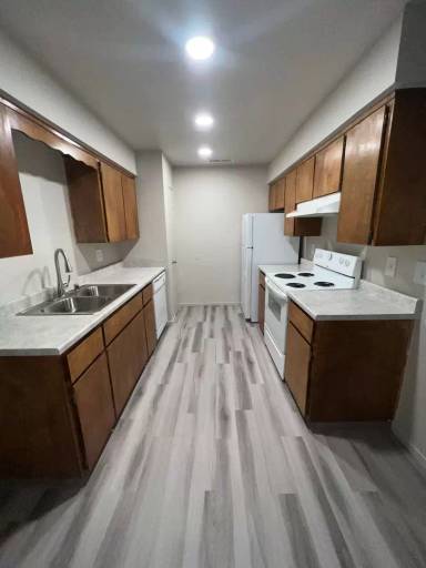 Main picture of 265 E Hanford Armona Rd