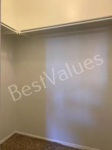 Main picture of 2237 S Buckley Rd