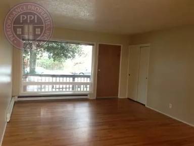 Main picture of 3348 SE Taylor St