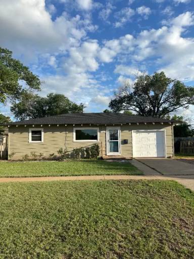 Main picture of 1206 3rd Ave