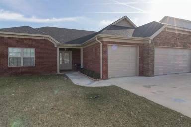 Main picture of 138 Shirley Blvd