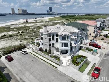 Main picture of 32 Ocean Dr W