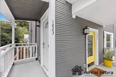 Main picture of 1823 1/2 Delaware St