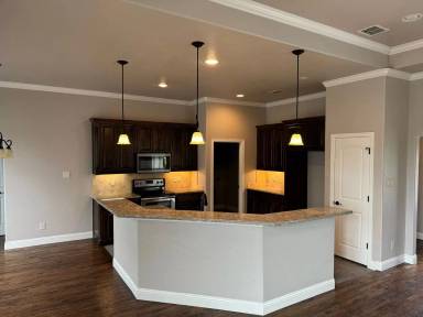 Main picture of 103 Sandstone Ln