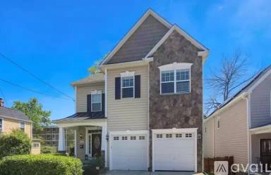 Main picture of 2415 Girard Pl NE