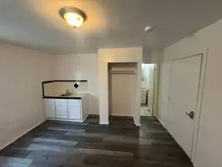 Main picture of 3711 S Western Ave