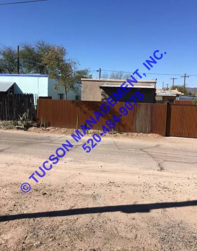 Main picture of 1001 N Van Alstine St