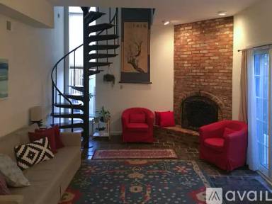 Main picture of 1114 S Carolina Ave SE