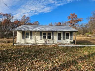 Main picture of 5677 County Road 260