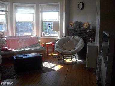 Main picture of 879 Beacon St