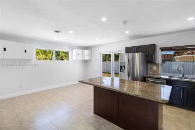 Main picture of 20655 Highland Lakes Blvd