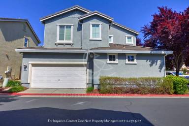 Main picture of 862 Courtyards Loop