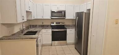Main picture of 513 Seasons Ct