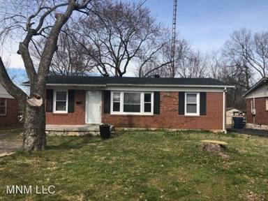 Main picture of 914 Liberty Way