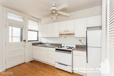Main picture of 1941 W Winnemac Ave