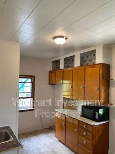 Main picture of 607 Prospect Ave
