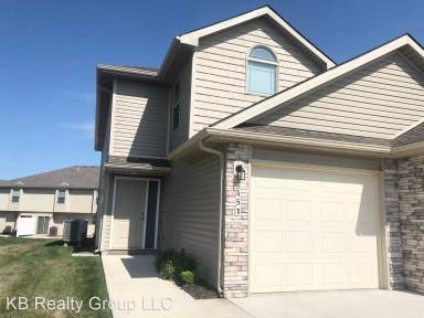 Main picture of Traditions Townhomes Apartments